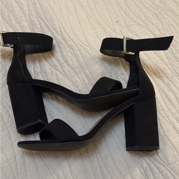 Boohoo black heel suede sandals, size 7 - Picture 1 of 3
